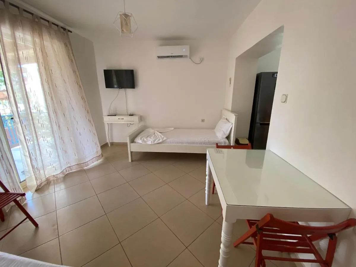 88 Apartment Himarë