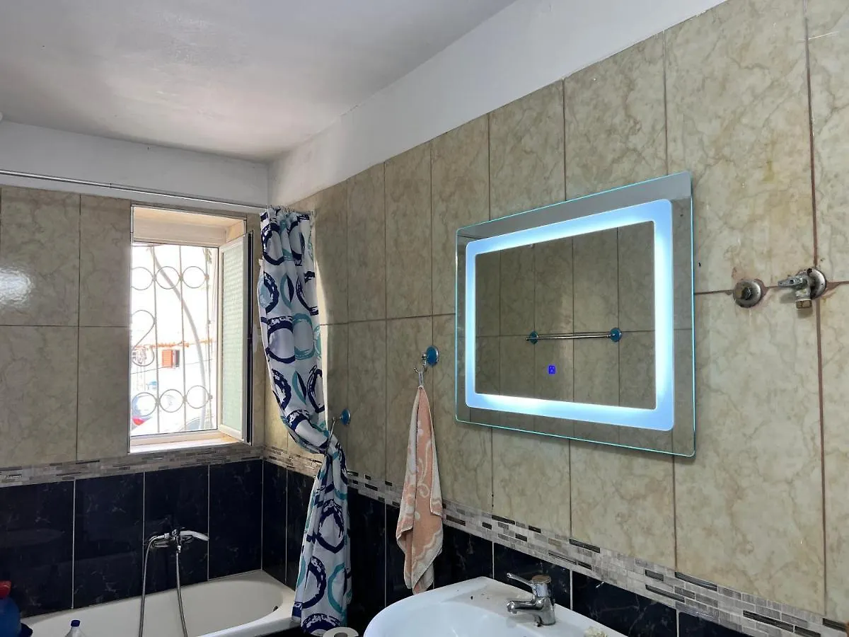 88 Apartment Himarë