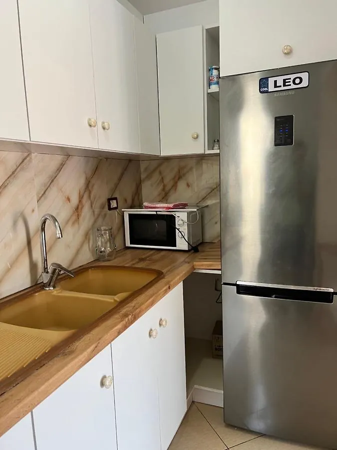 88 Apartment Himarë